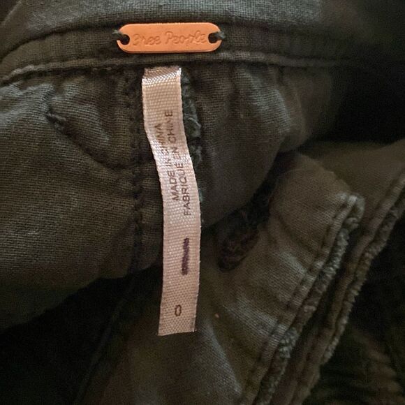 Free people green corduroy pants flare pockets size 0 - Picture 10 of 10